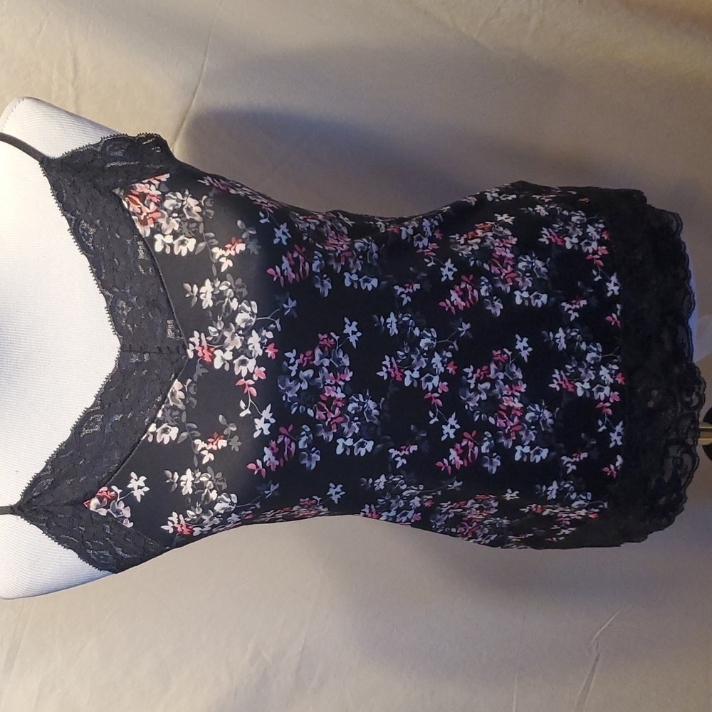 WHBM Floral and Lace Camisole SZ MD